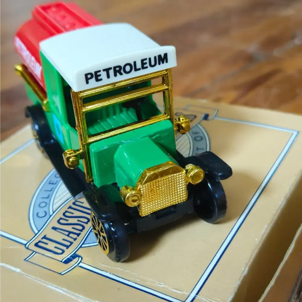 Vintage Reader’s Digest Classic Trucks Collector Set | 1910–1918 Diecast